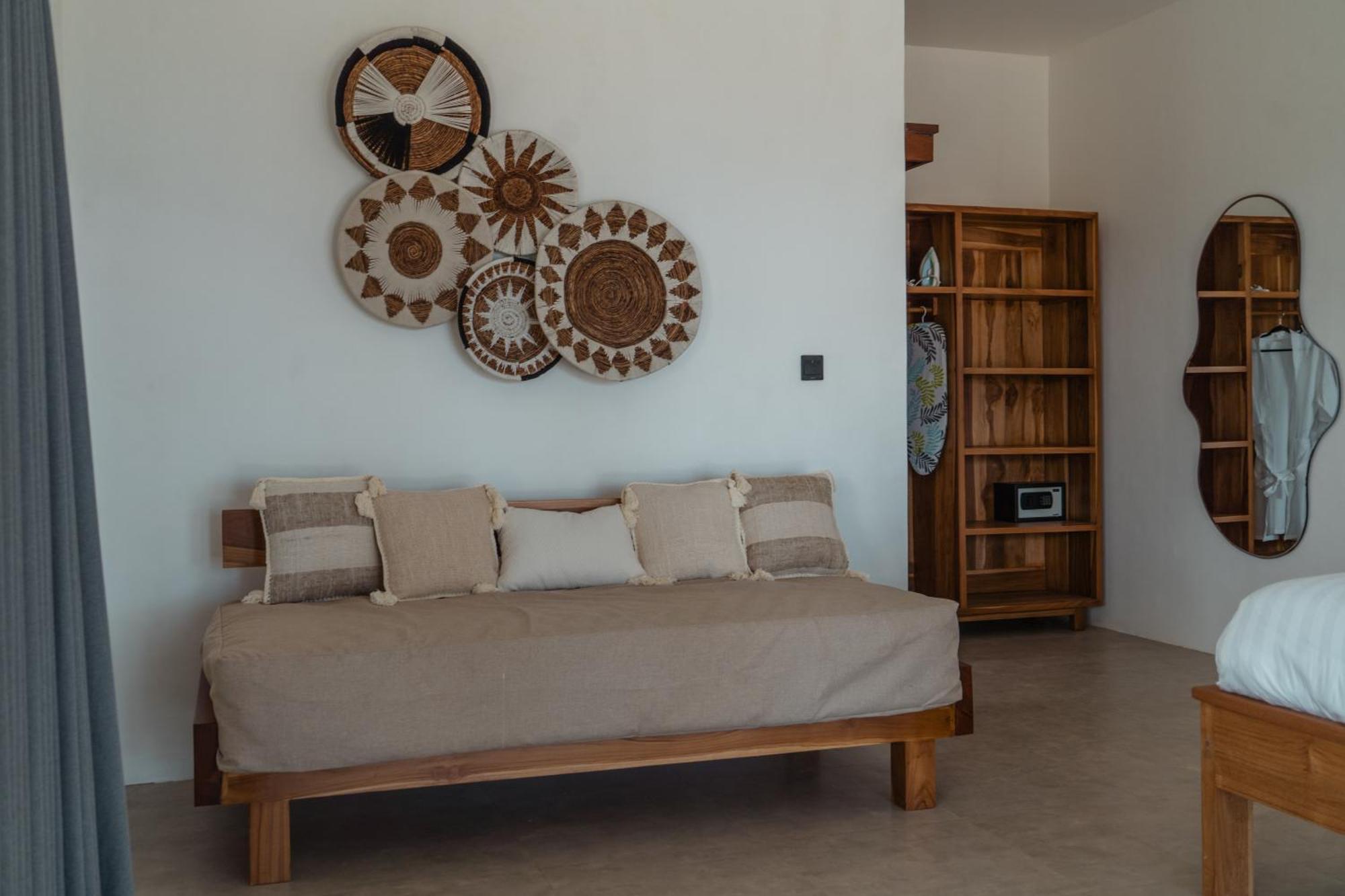 Sunscape Villa - Beachfront And Private Pool Gili Air Extérieur photo